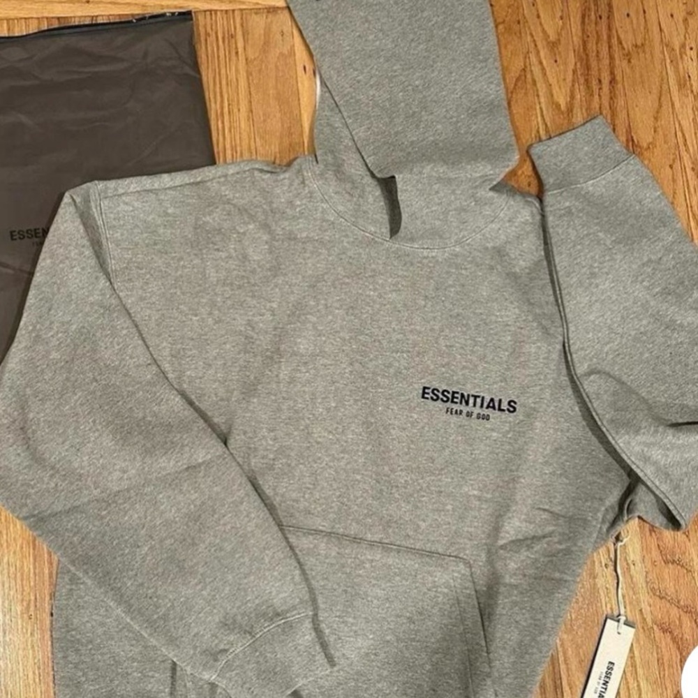 Essentials Heather Gray Pullover